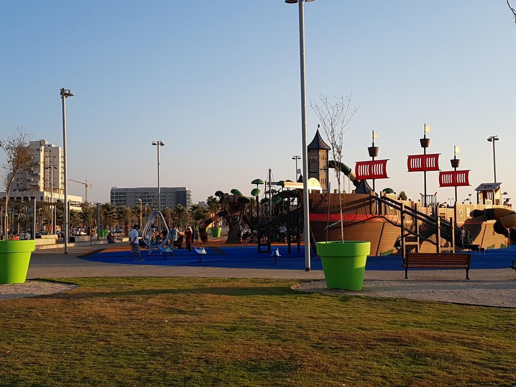 Spat Hotel Aschdod Exterior foto