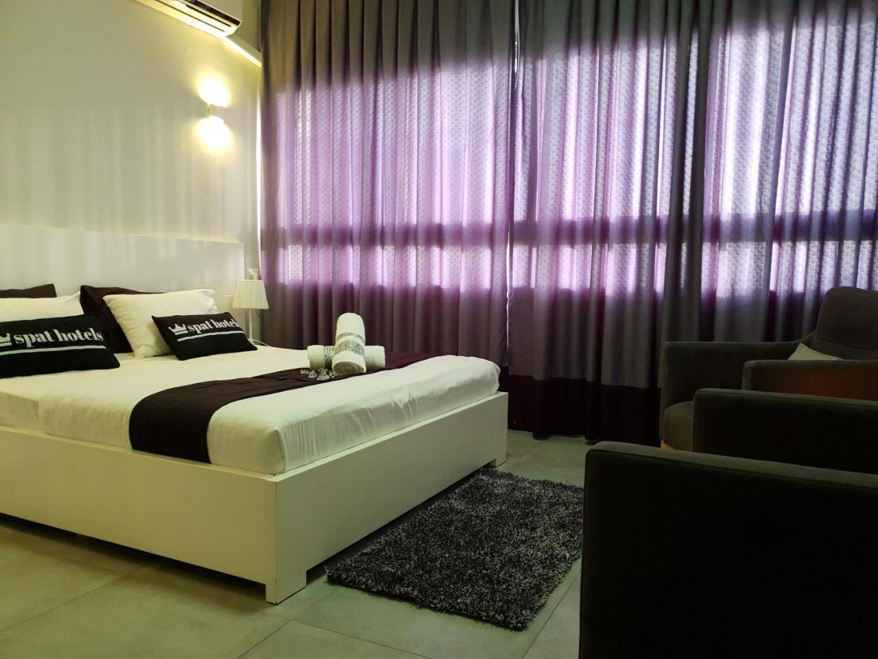 Spat Hotel Aschdod Exterior foto